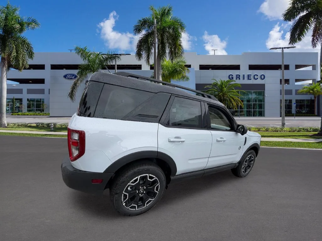 New 2026 Space White Metallic Ford Outer Banks® image 7