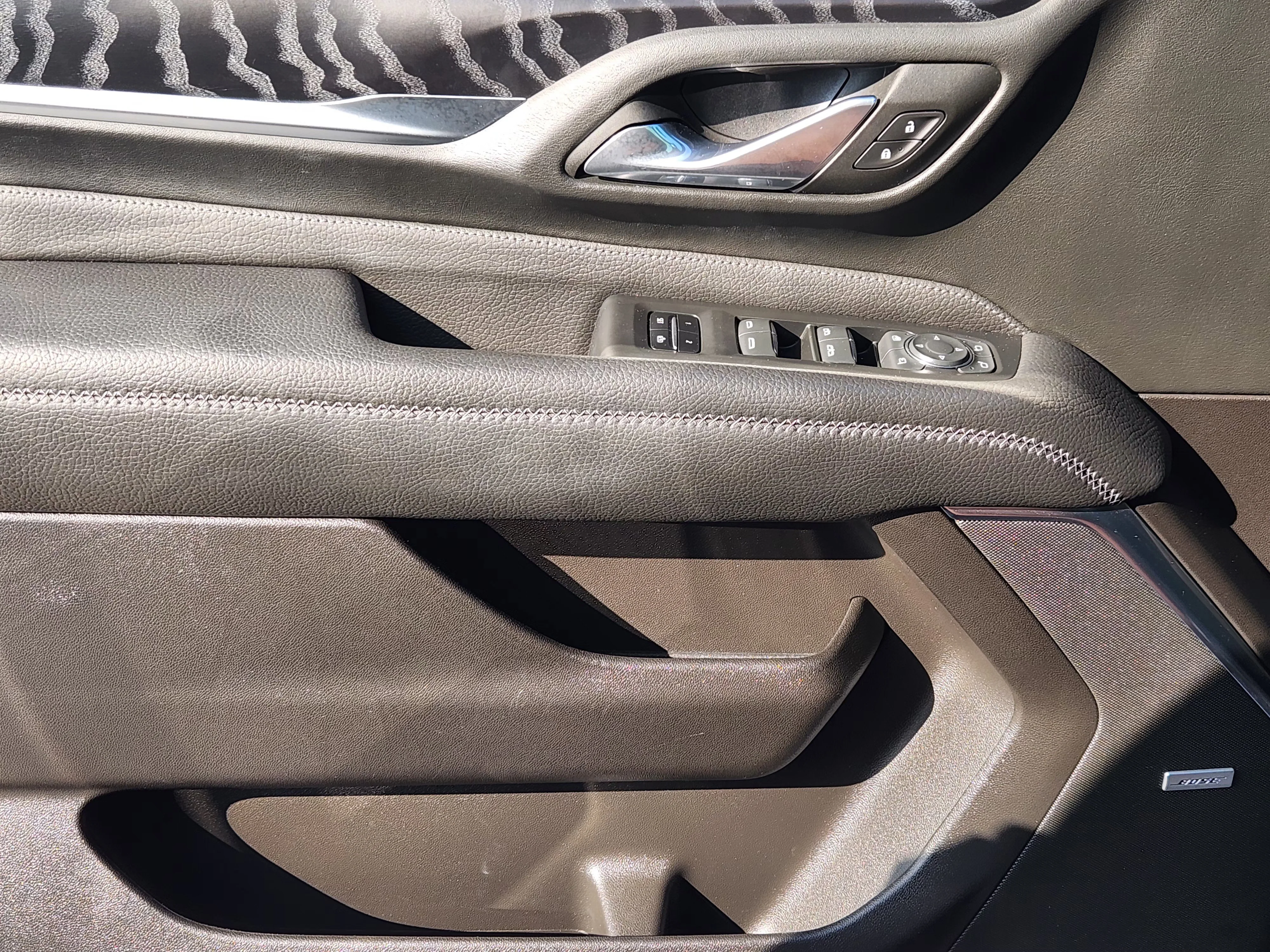 Used 2021 Onyx Black GMC Denali image 23