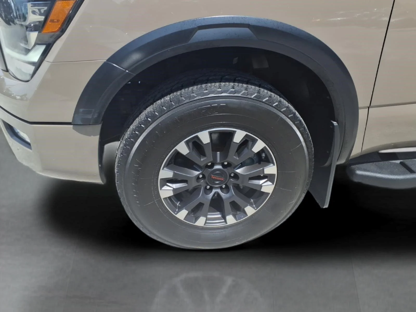 2022 Nissan Titan PRO-4X - Photo 6