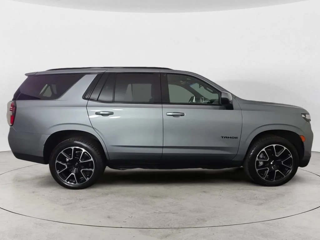 Used 2023 Sterling Gray Metallic Chevrolet RST image 4