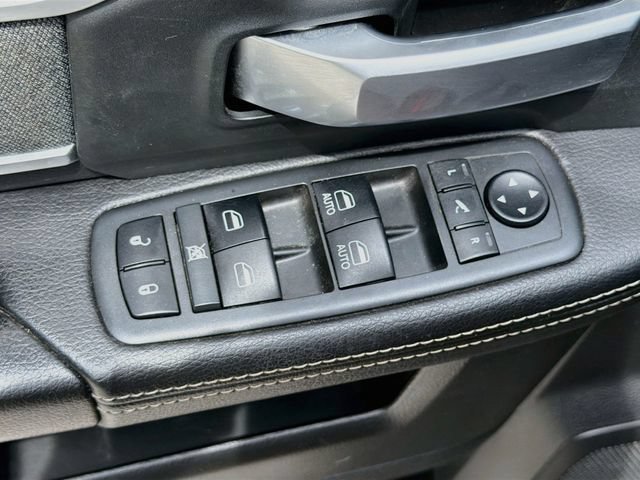 Used 2019 Diamond Black Crystal Pearlcoat Ram Big Horn image 21