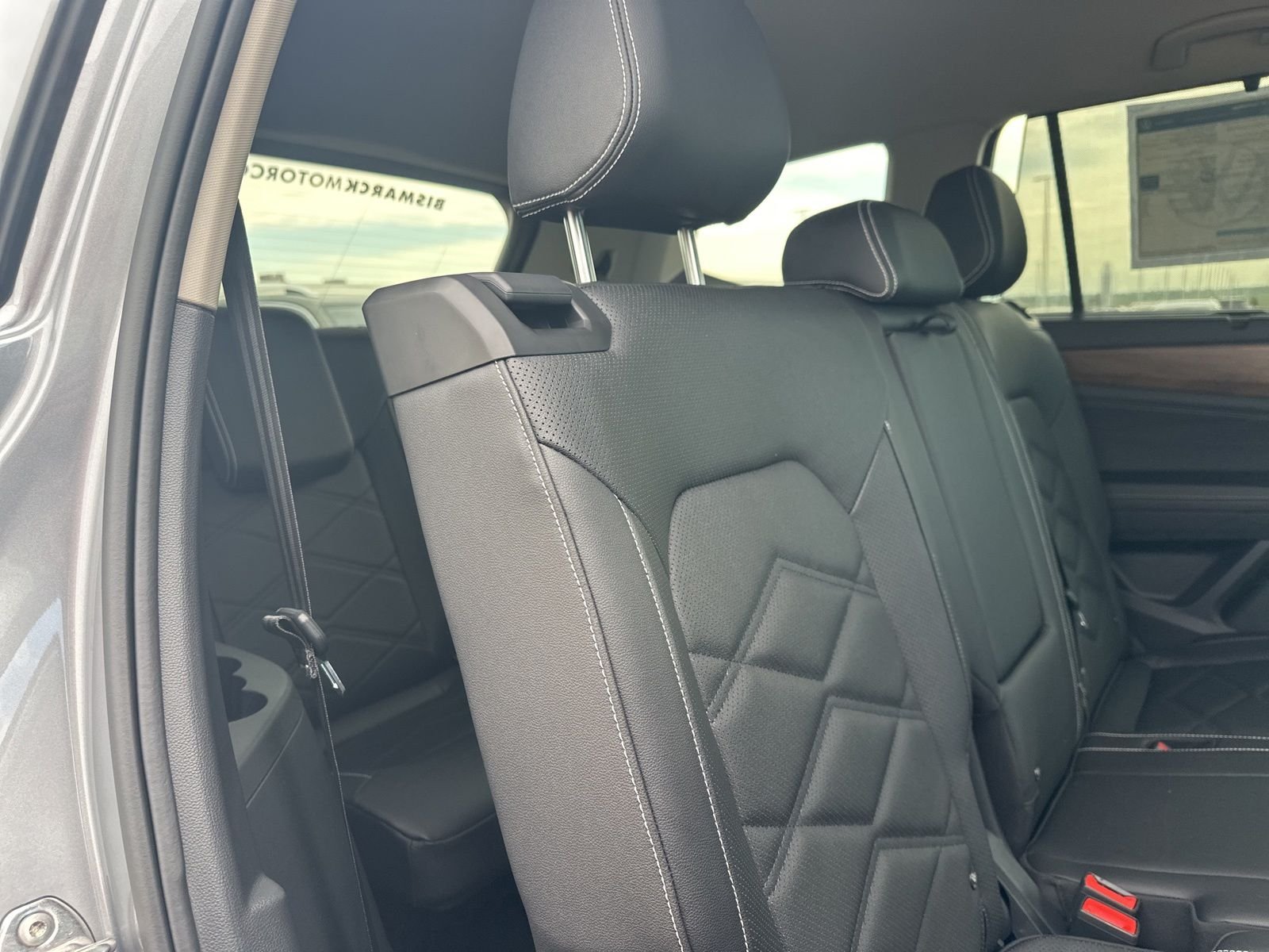 New 2026 Silver Volkswagen 2.0T SE w/Technology image 36