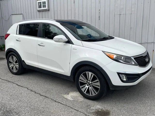 Used 2016 White Kia EX image 4