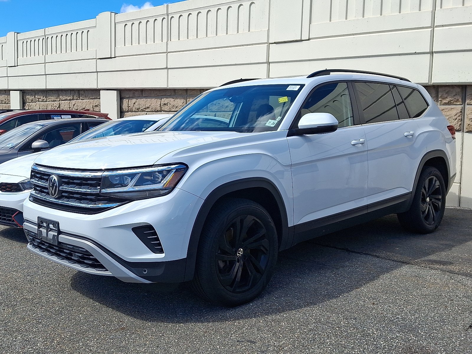 2021 Volkswagen Atlas 3.6L SE w/Tech 4MOTION's photo