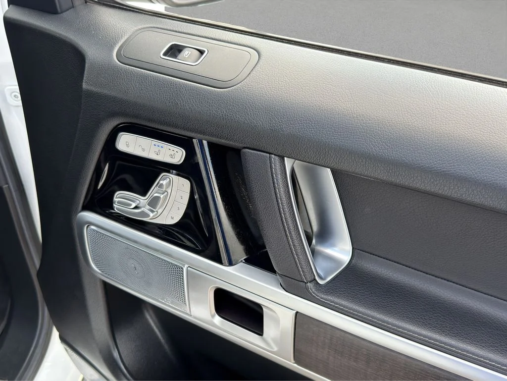 Used 2019 White Mercedes-Benz G 550 image 17