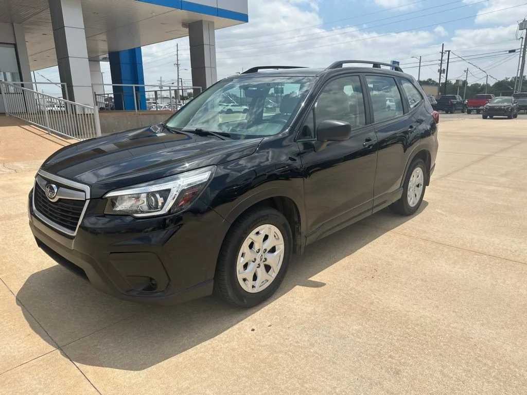 Used 2019 Black Subaru Base image 25