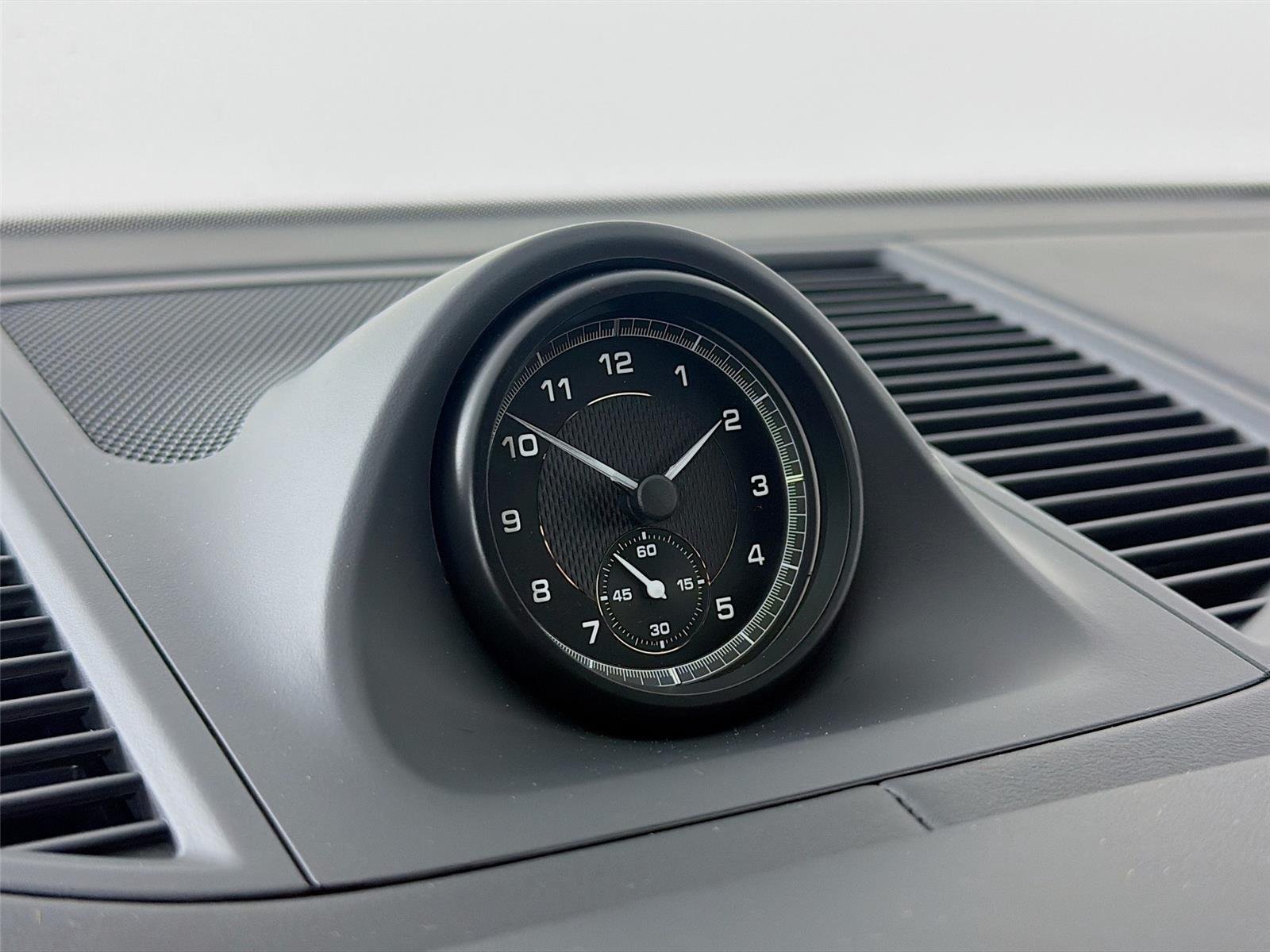Used 2025 White Porsche  image 17