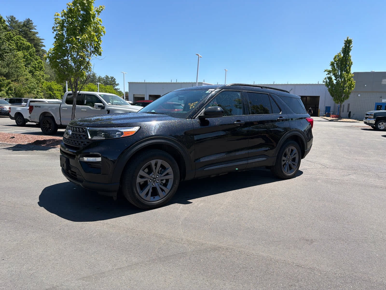 2023 Ford Explorer XLT 4WD's photo