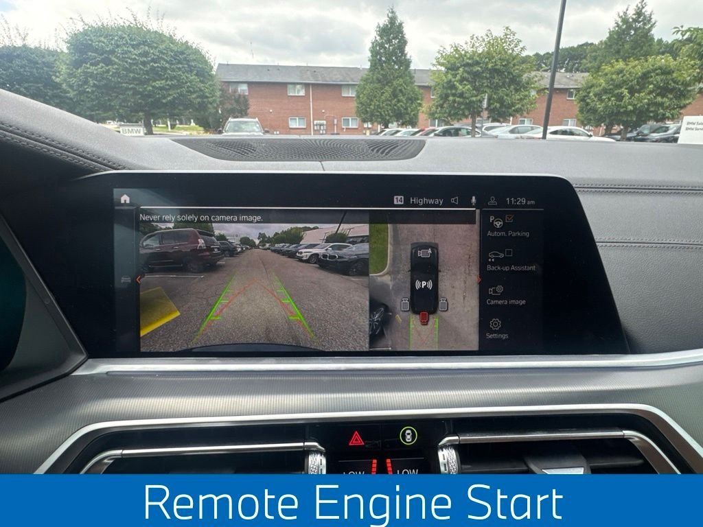 Used 2022 Black BMW sDrive40i image 10
