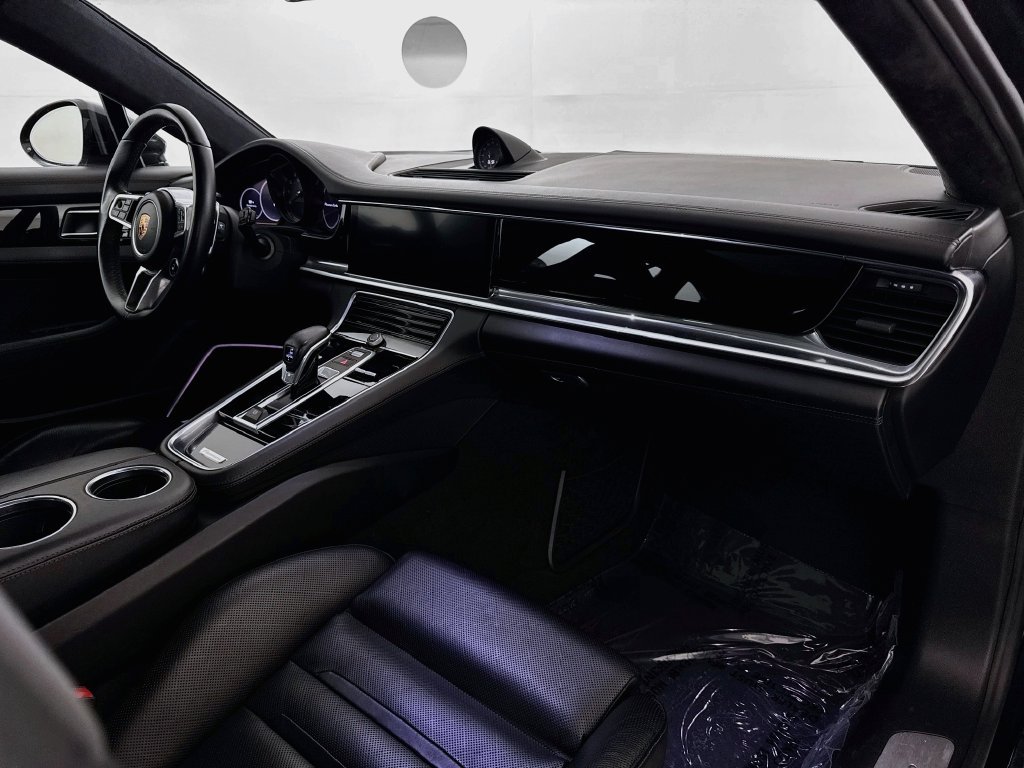 Used 2018 Gray Porsche Turbo image 29