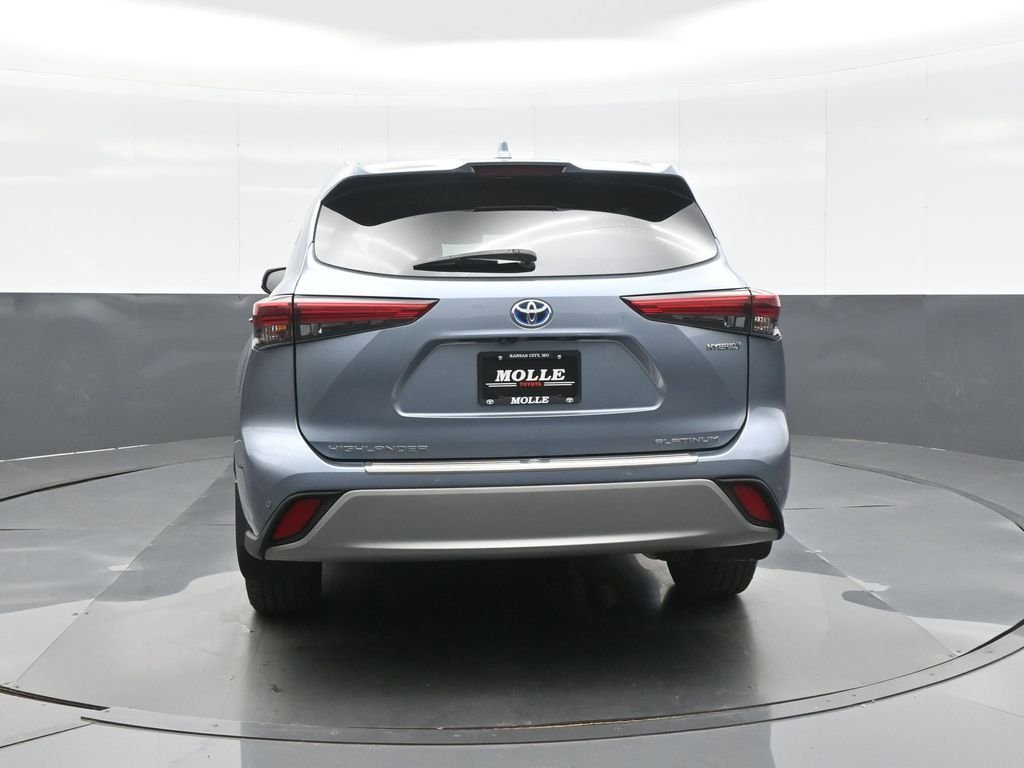 Used 2020  Toyota Platinum image 6