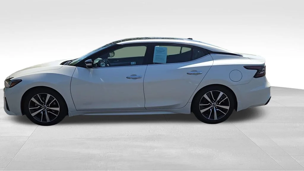 Used 2020 White Nissan 3.5 SL image 6