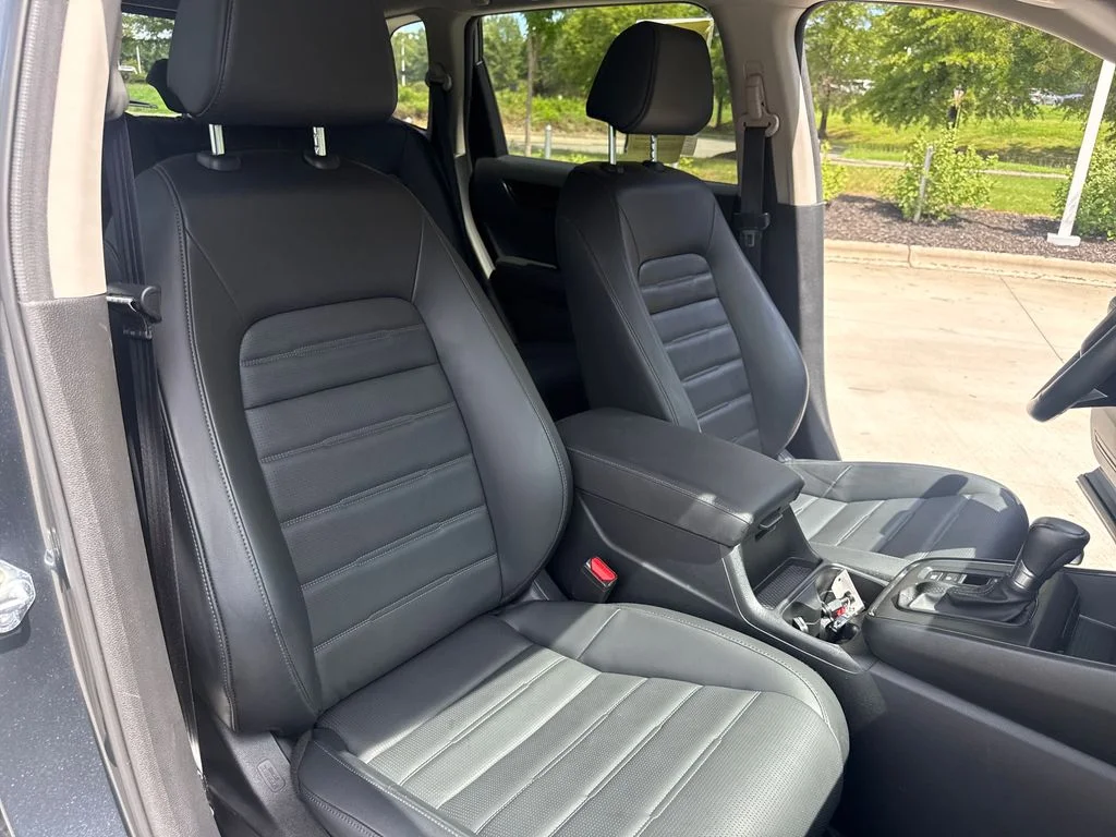 Used 2023 Meteorite Gray Metallic Honda EX-L image 35
