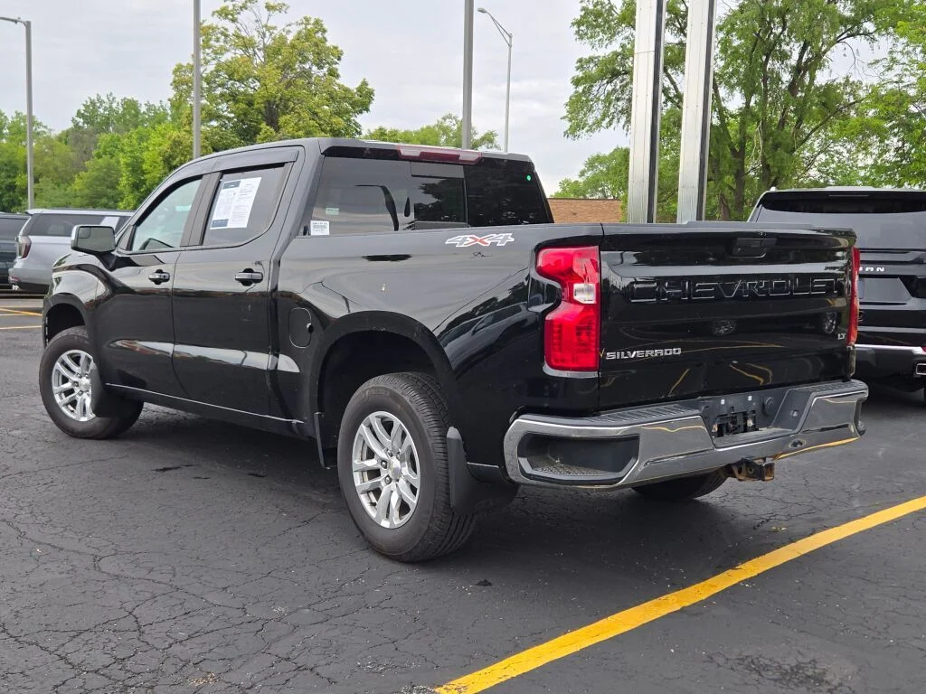 Used 2020 Black Chevrolet LT image 13