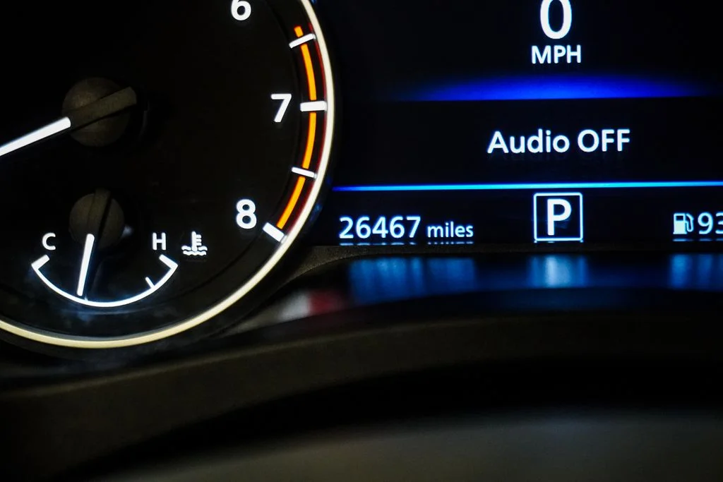 Used 2025 Gray Nissan 2.5 SR image 32