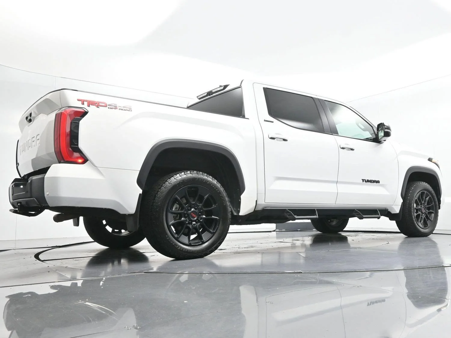 Used 2024 Ice Cap Toyota Limited image 50