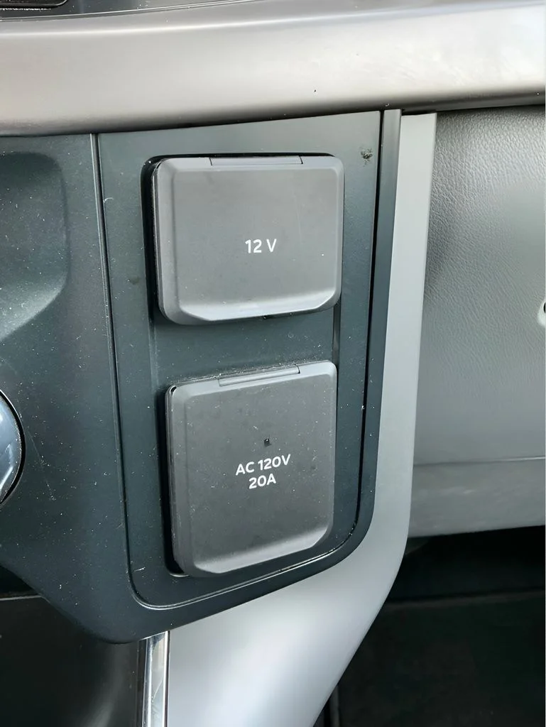 Used 2025 White Ford XLT image 33