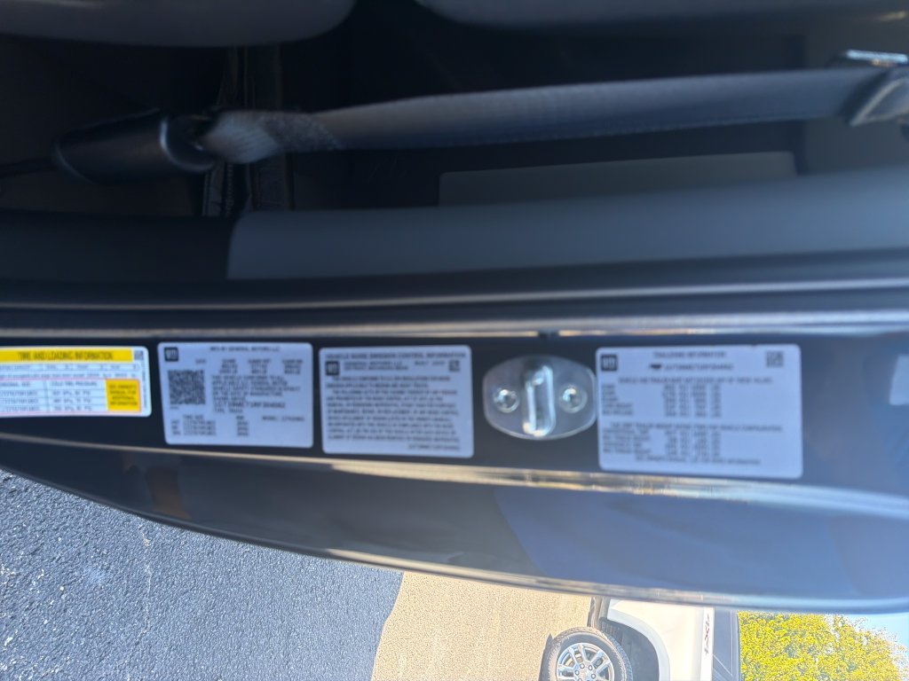 Used 2024 Black GMC SLE image 24