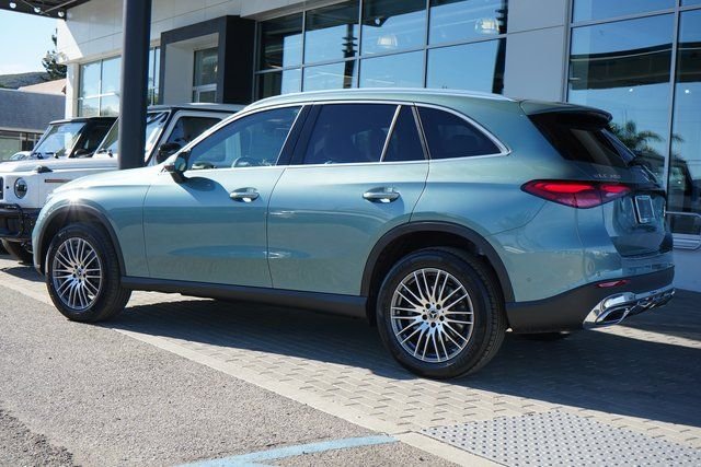 New 2026 Verde Silver Metallic Mercedes-Benz GLC 300 image 6