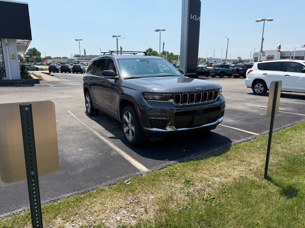 Used 2021 Gray Metallic Jeep Limited image 1