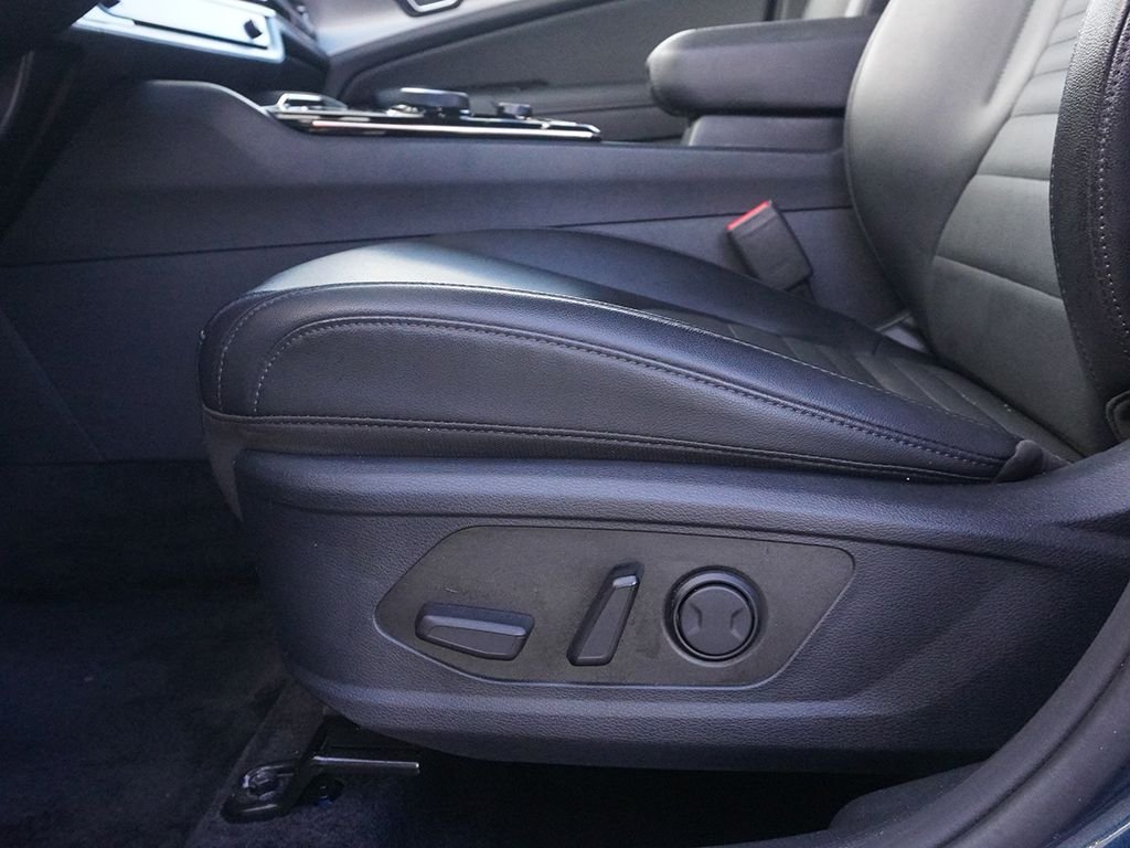 Used 2025 Blue Kia SX-Prestige image 30