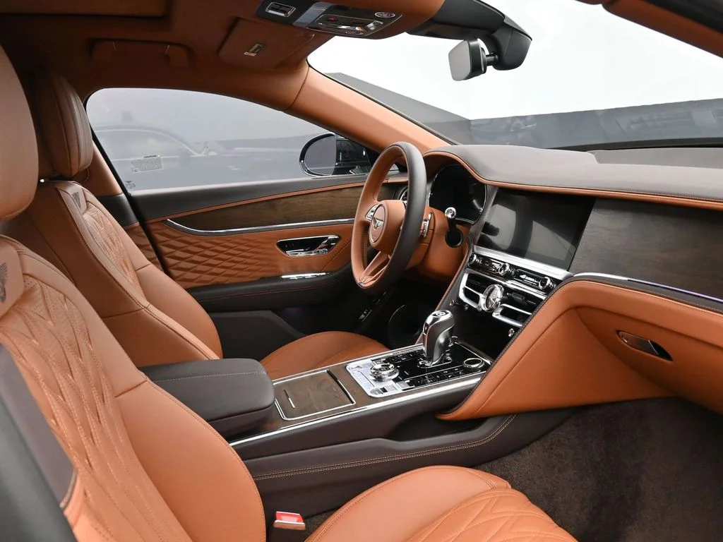 New 2026 Black Bentley V8 image 2