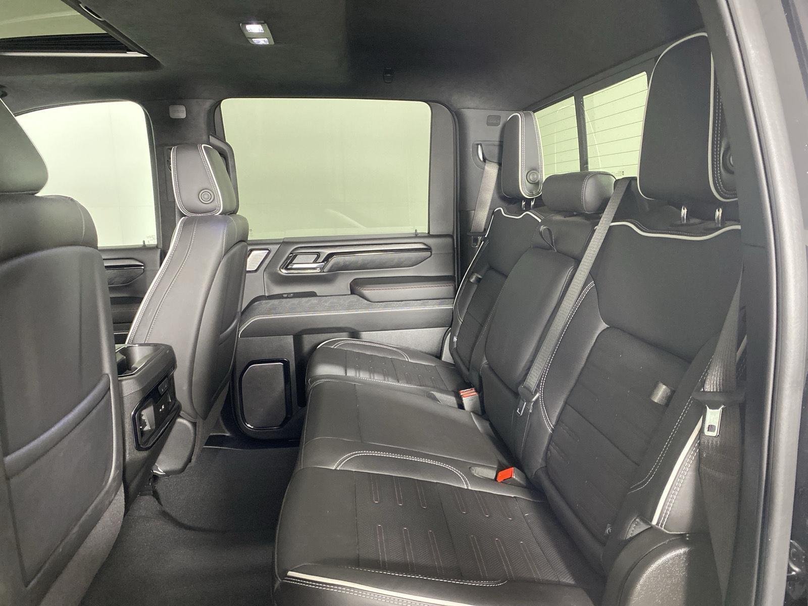 Used 2025 Onyx Black GMC AT4X image 26