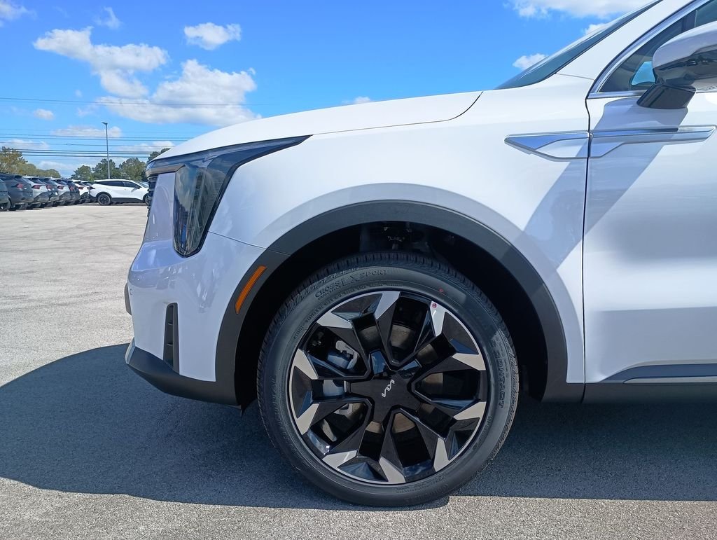 2026 Kia Sorento EX - Photo 16