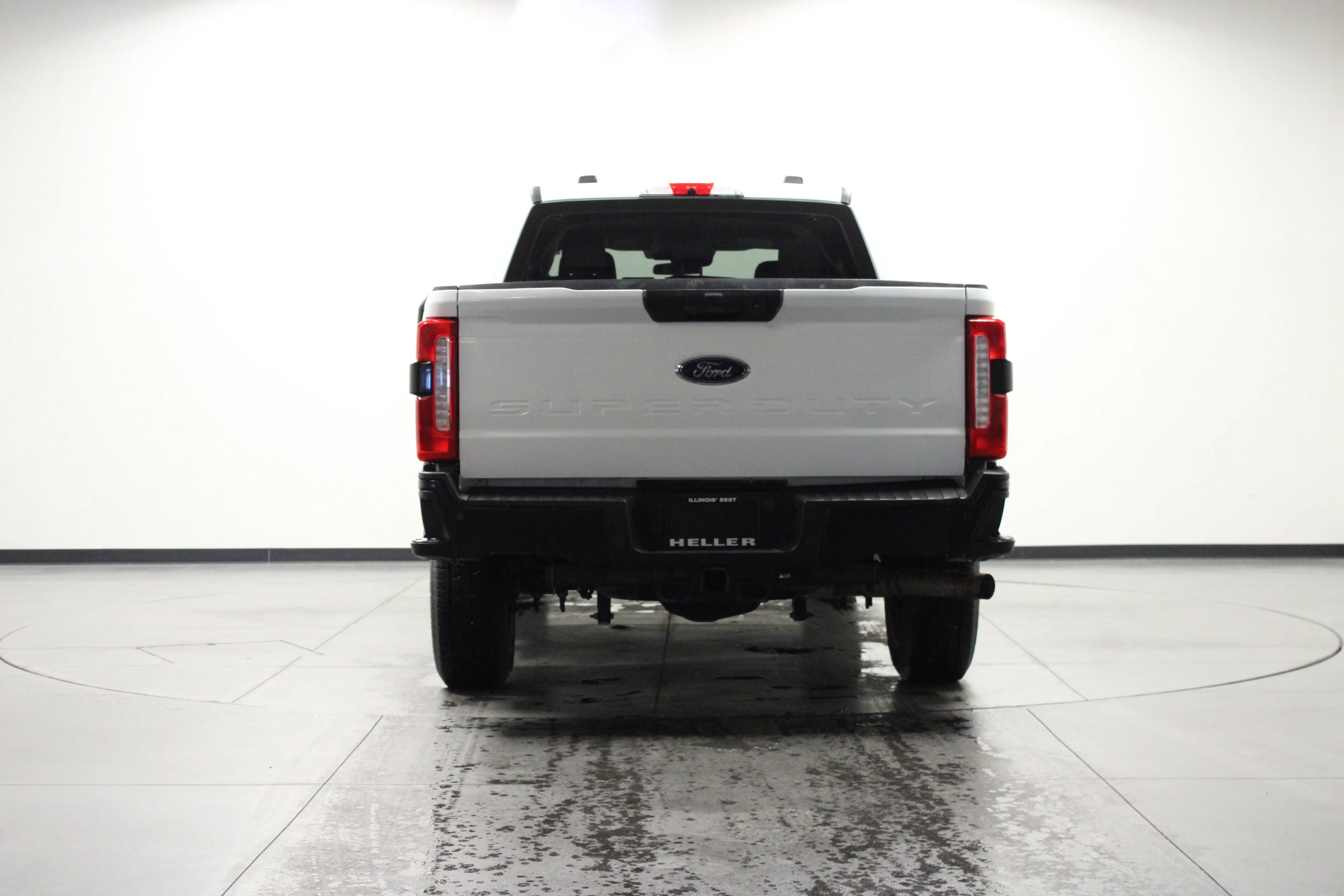 Used 2024 Oxford White Ford XL image 5