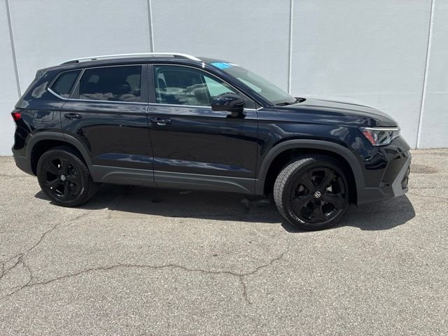 Certified 2025 Volkswagen Taos SEL with VIN 3VV4C7B26SM038866 for sale in Kansas City