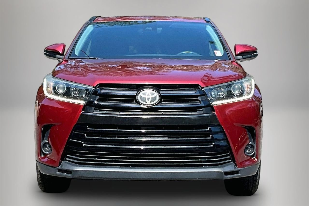 Used 2019 Red Toyota SE image 3