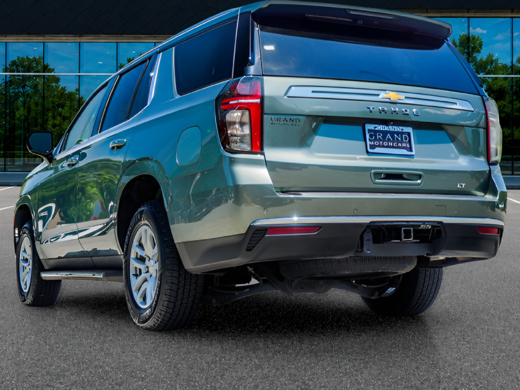 Used 2024 Green Chevrolet LT image 4