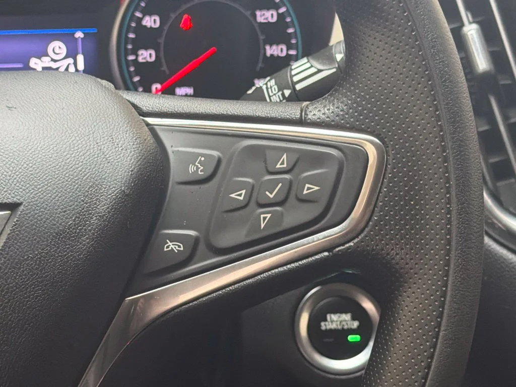 Used 2021 Silver Ice Metallic Chevrolet LT image 25