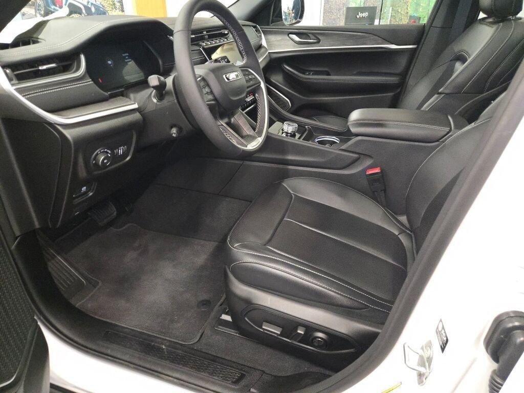 2025 Jeep Grand Cherokee Limited - Photo 19