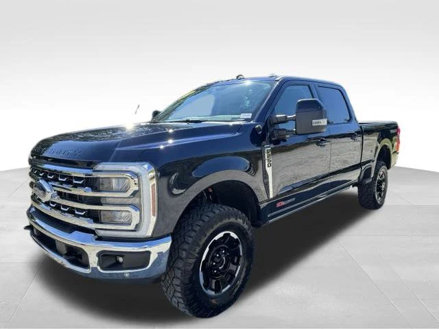 Used 2025 Blue Ford Lariat image 3