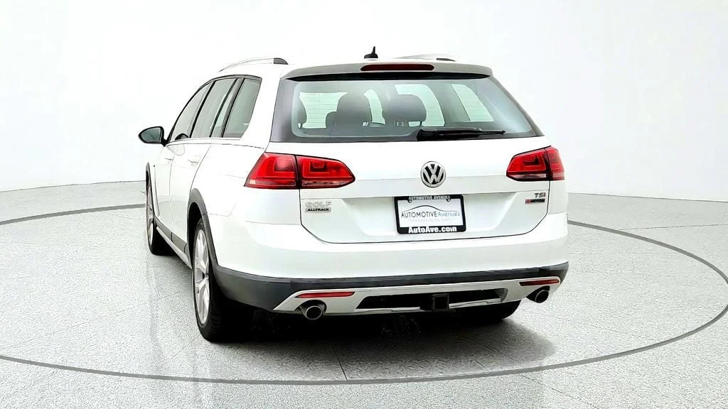 Used 2017 Pure White Volkswagen 1.8T SEL DSG image 6