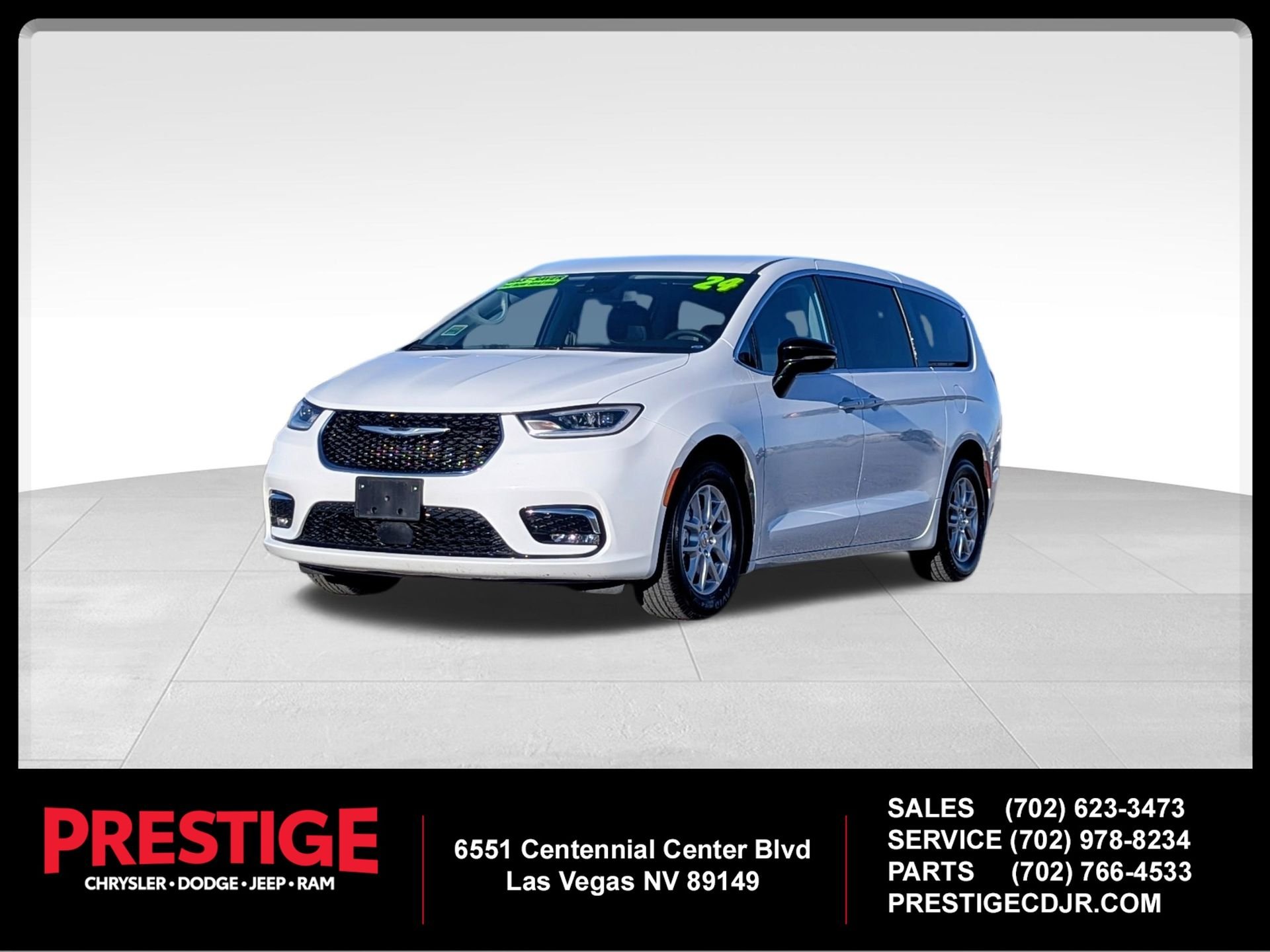 2024 Chrysler Pacifica Touring L's photo