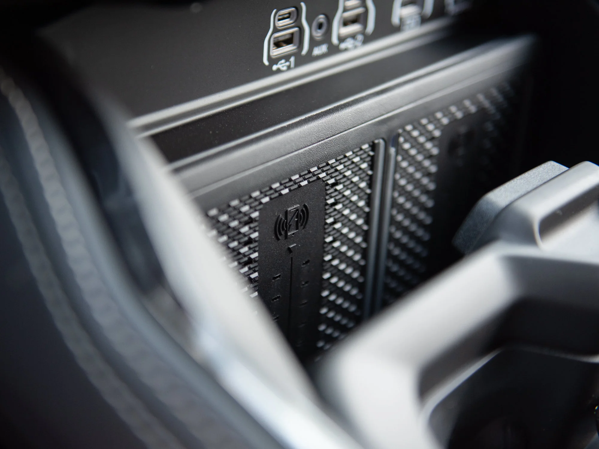 New 2026 White RAM Limited* image 21