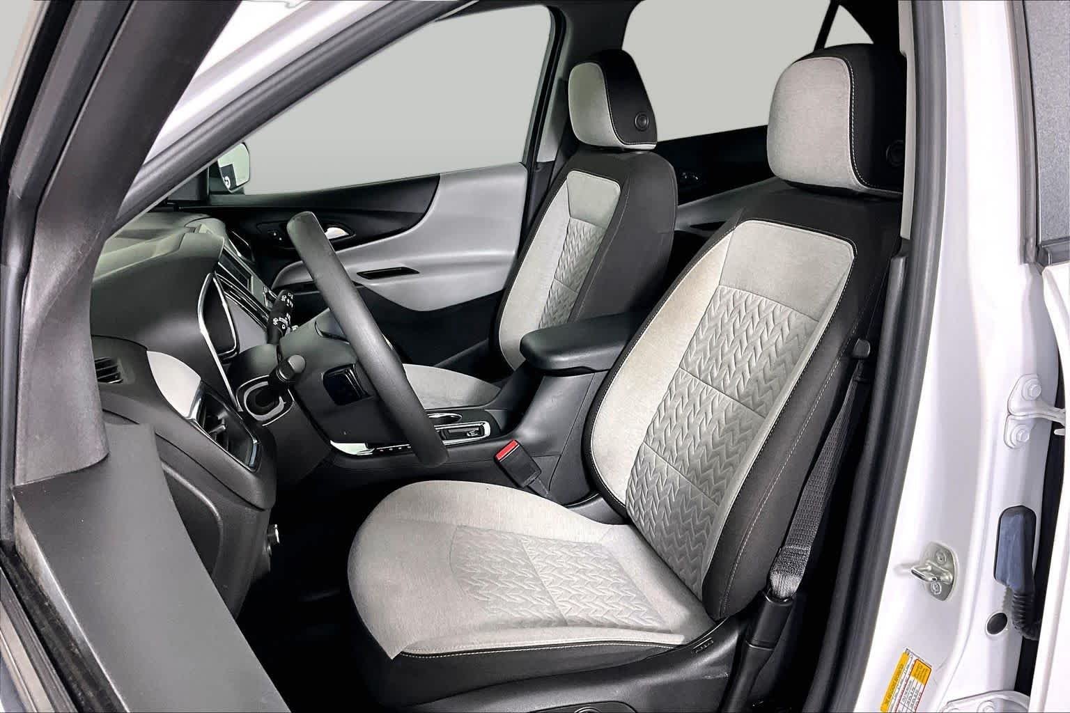 Used 2023 SUMMIT WHITE Chevrolet LS image 8
