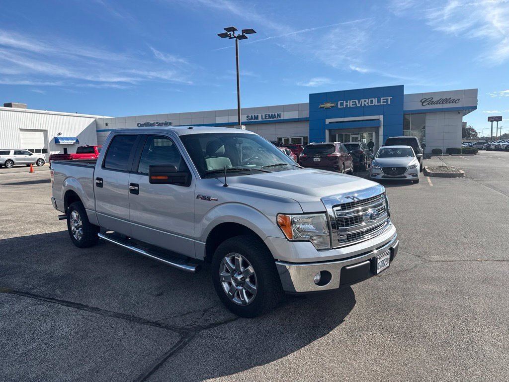 Used 2013 Ford F-150 XLT with VIN 1FTFW1CF0DFB95602 for sale in Champaign, IL