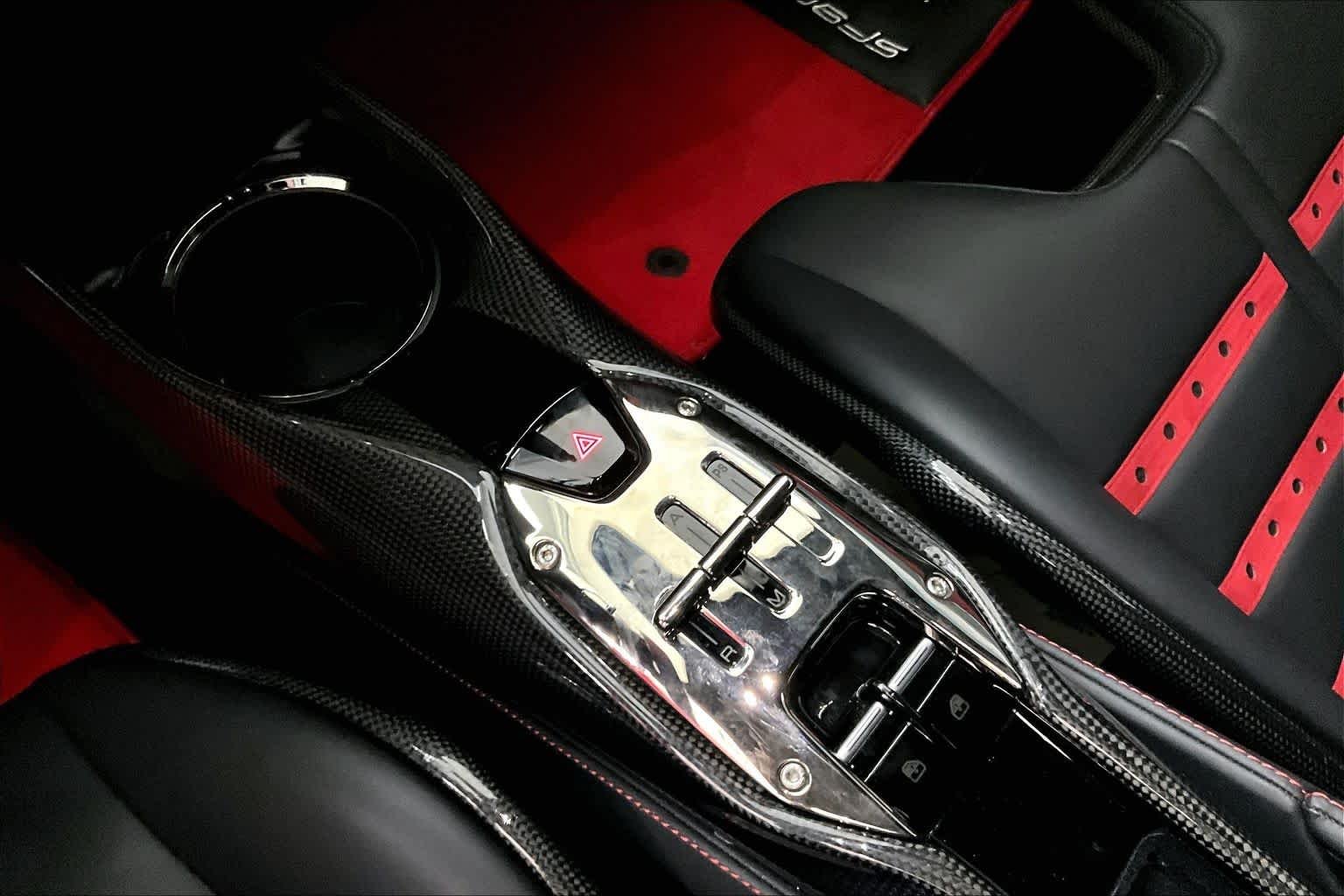 Used 2021  Ferrari  image 30
