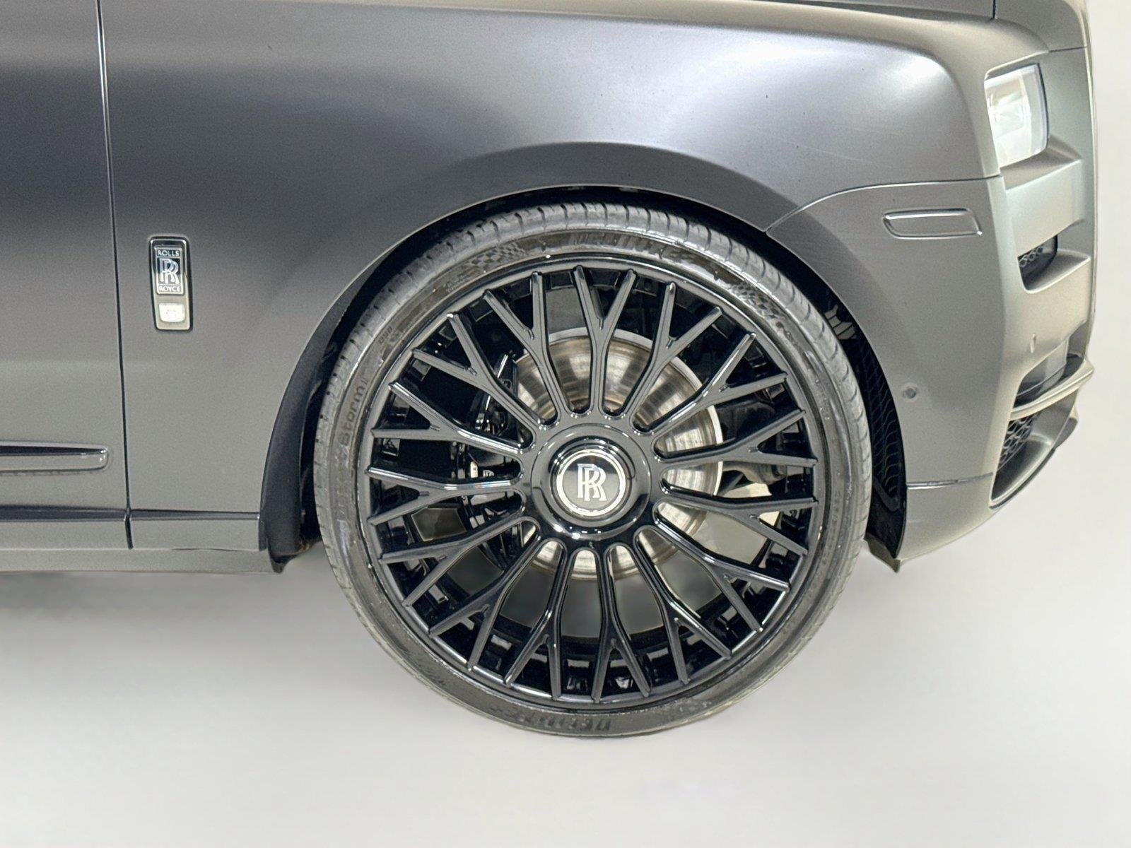 Used 2023 Gunmetal Rolls-Royce Black Badge | Rear Entertainment | 26