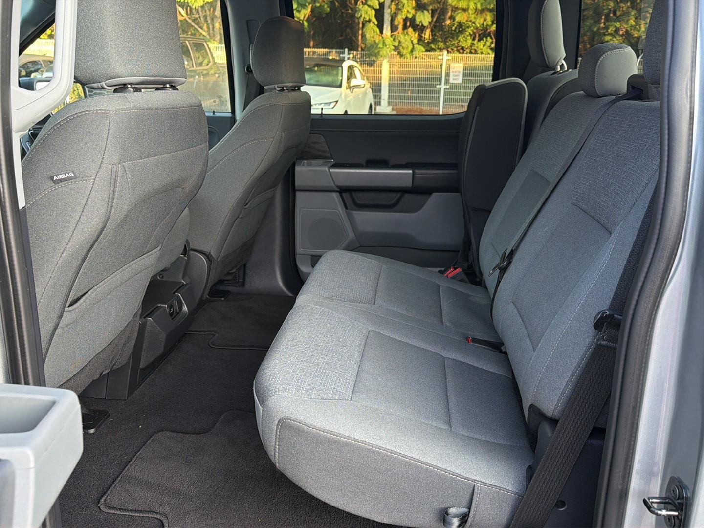 Used 2025 Iconic Silver Ford XLT image 11