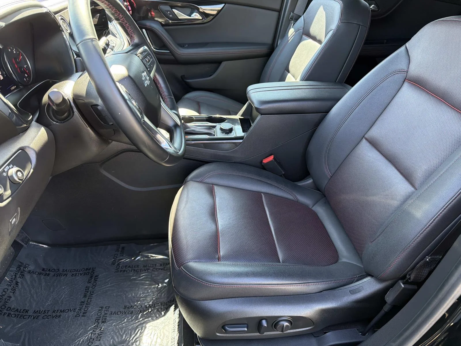 Used 2025 BLACK Chevrolet FWD 4dr RS image 20