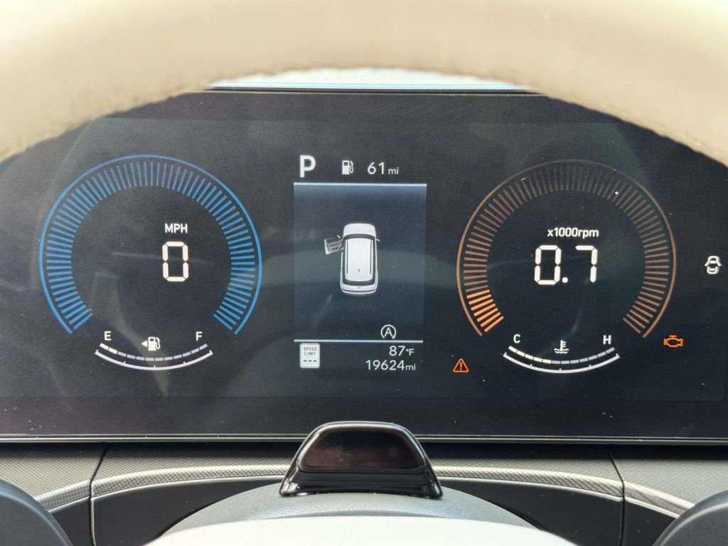 Used 2026 White Hyundai SEL image 14