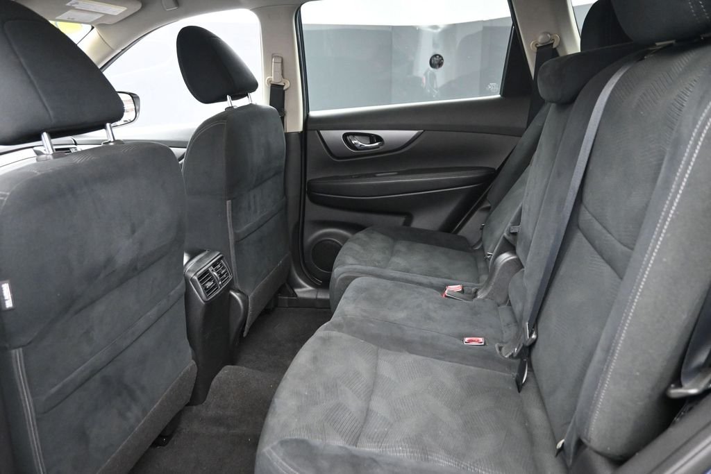 Used 2016 Blue Nissan S image 12