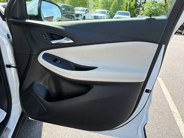 Used 2023 Summit White Buick Preferred image 14