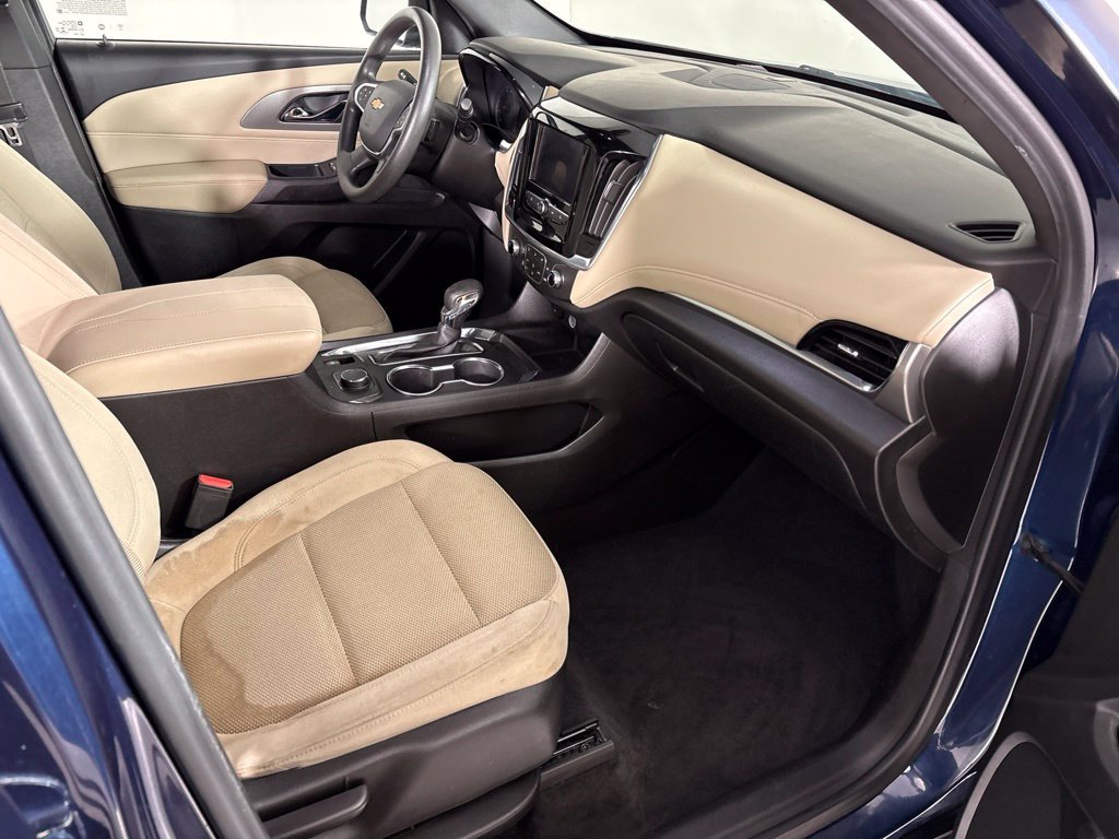 Used 2022 Blue Chevrolet LS image 20