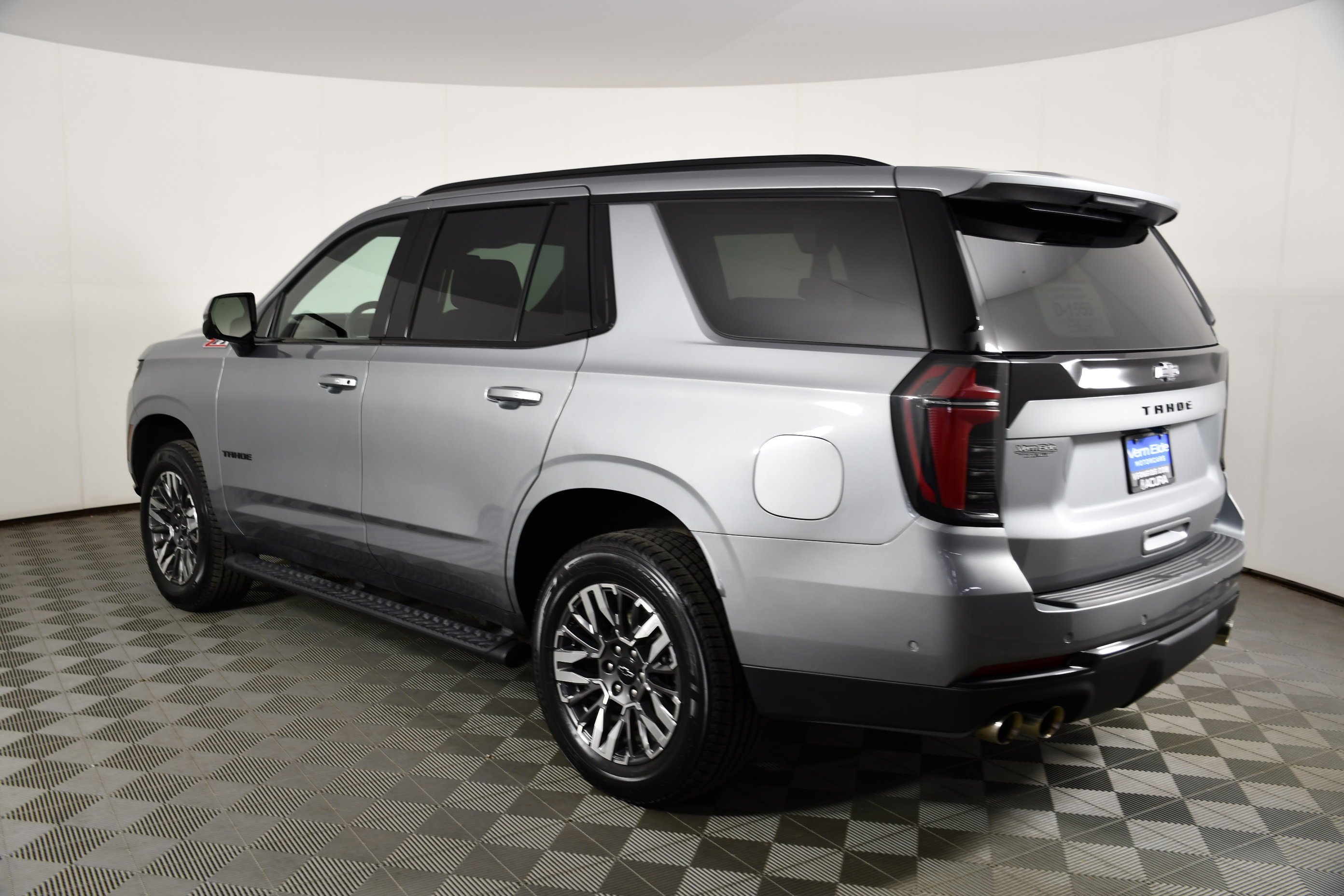Used 2025 Sterling Gray Metallic Chevrolet Z71 image 8
