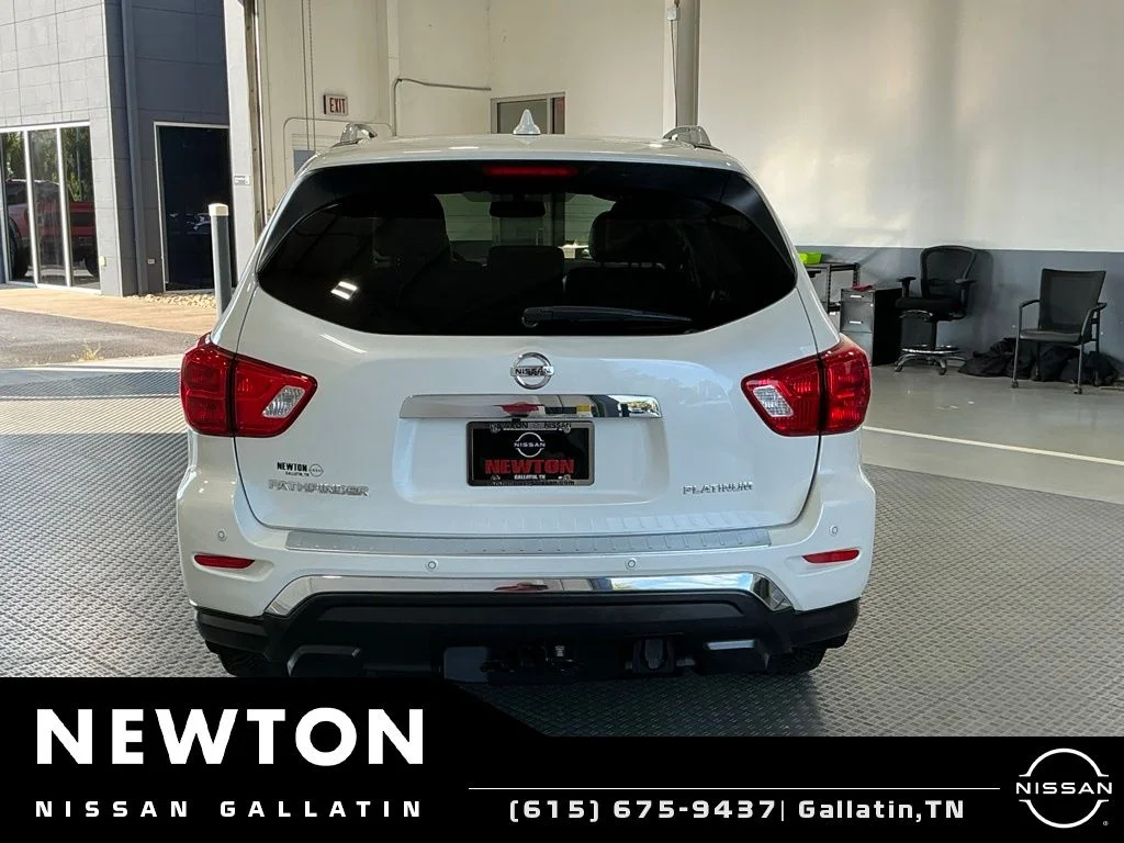 Used 2019 Pearl White Nissan Platinum image 5